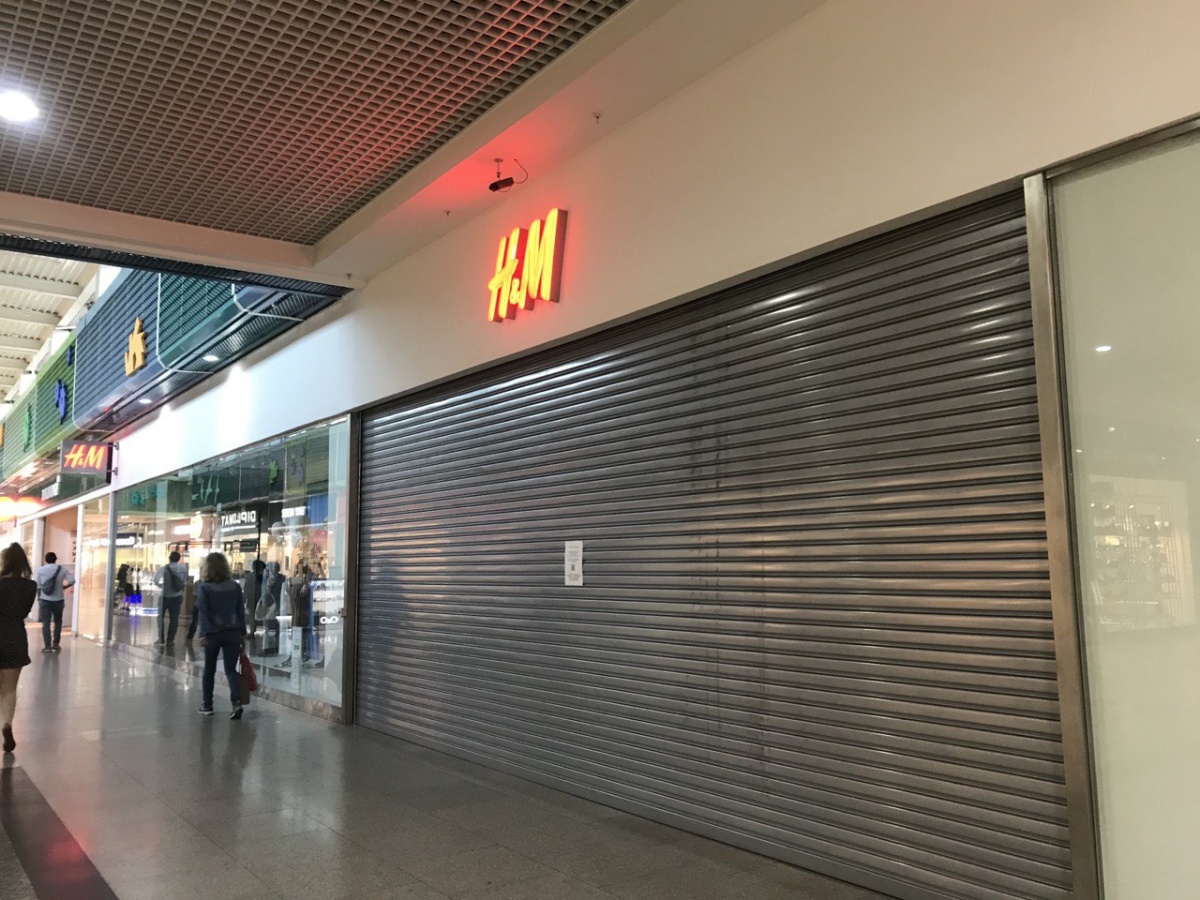 H&M задолжал российским ТРЦ миллиард рублей
